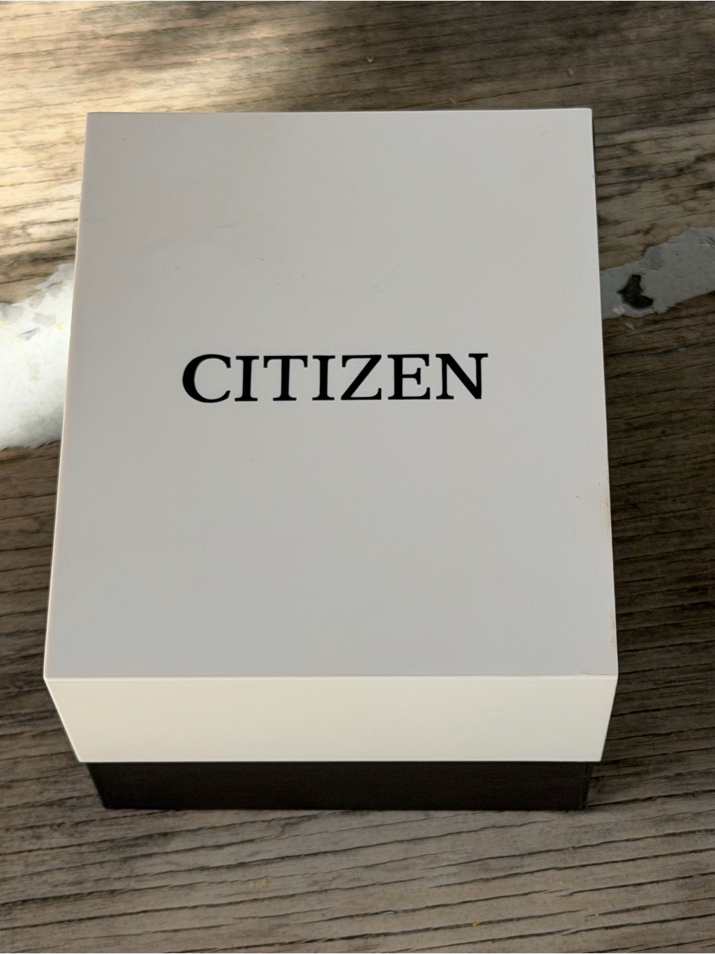 Citizen TwoTone Presentation Box In White And Black